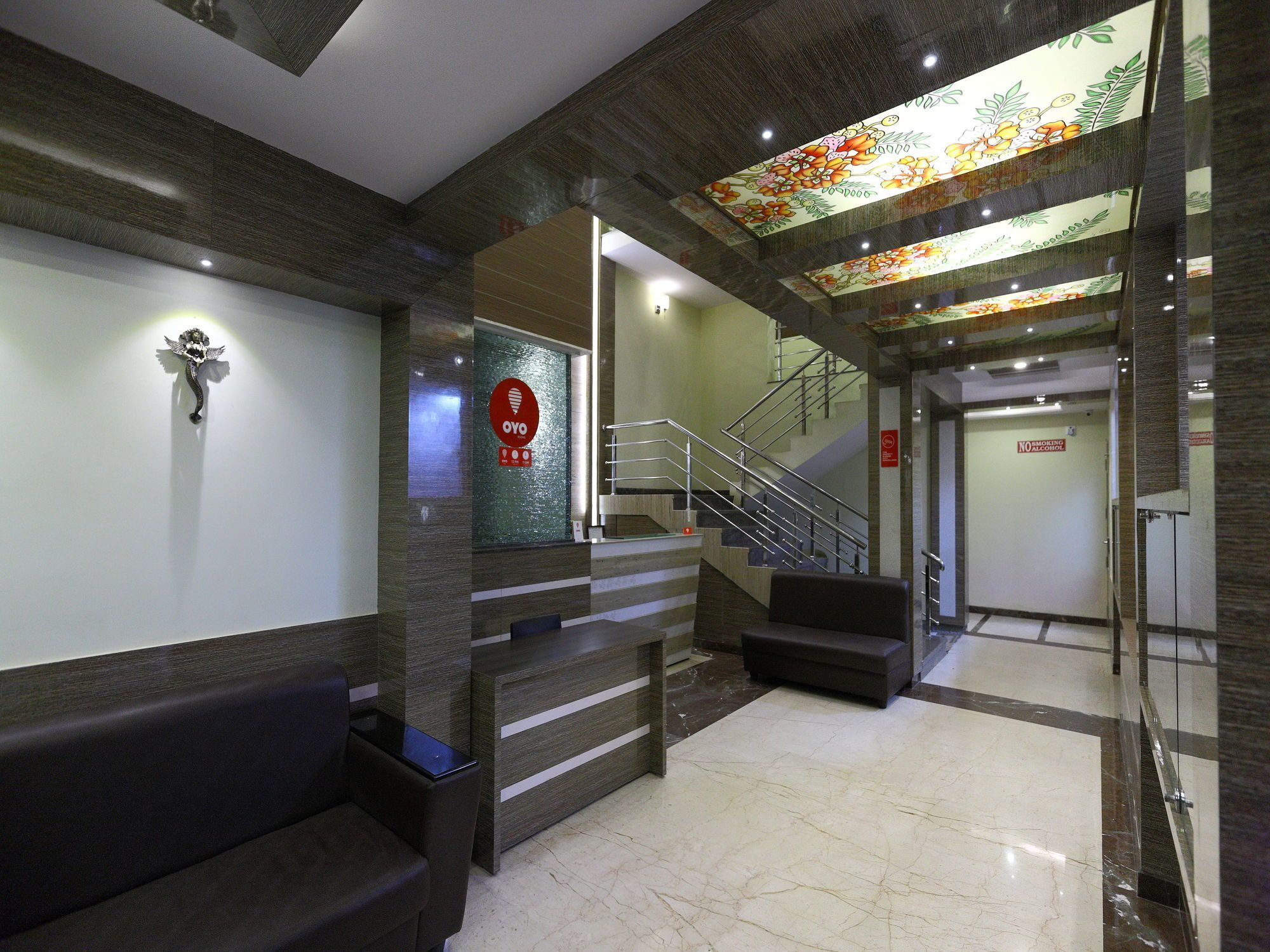 Oyo 7987 Hotel Carnation Ooty Bagian luar foto
