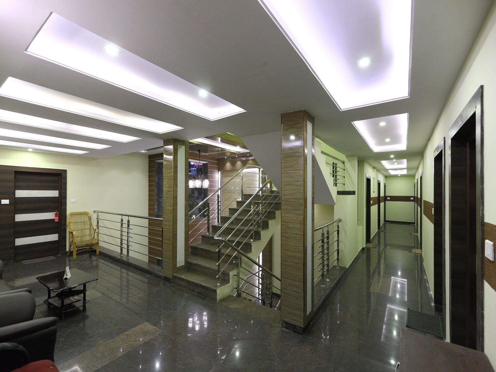 Oyo 7987 Hotel Carnation Ooty Bagian luar foto